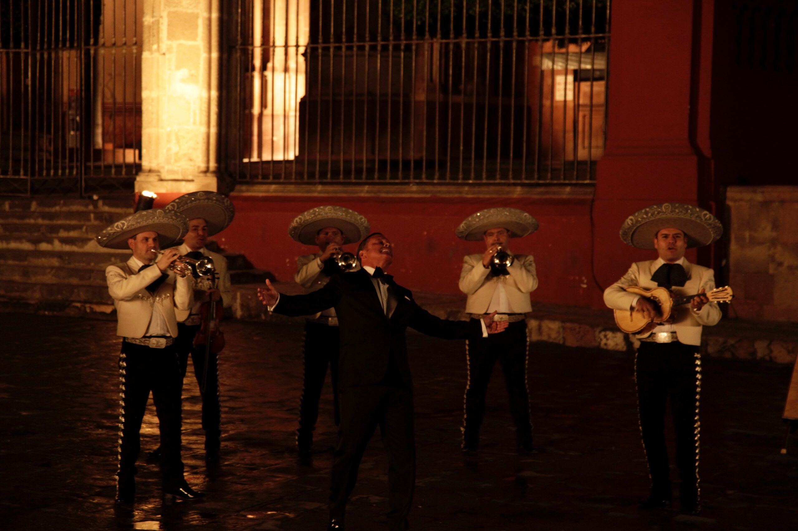 ¿Cuánto cobra Luis Miguel por concierto? Chis Mexico